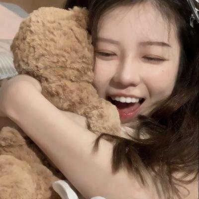 推动摇篮的手